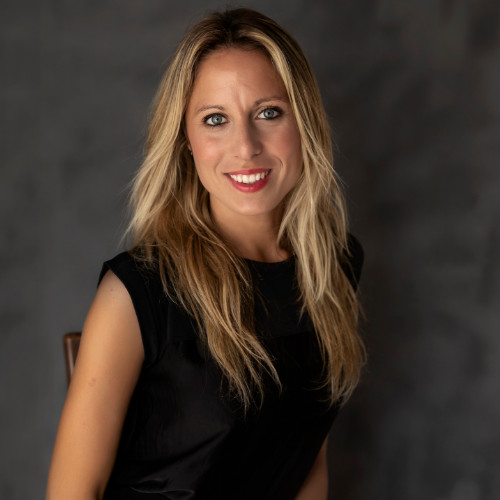 Daniela Salvitti — Fundadora de InOutAct